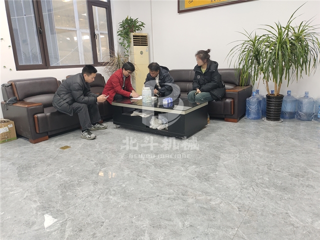 木材向日葵视频色板的优势和性能赢得马来西亚客户的青睐