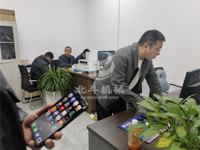 河北客户考察酒糟向日葵视频色板的深刻体验